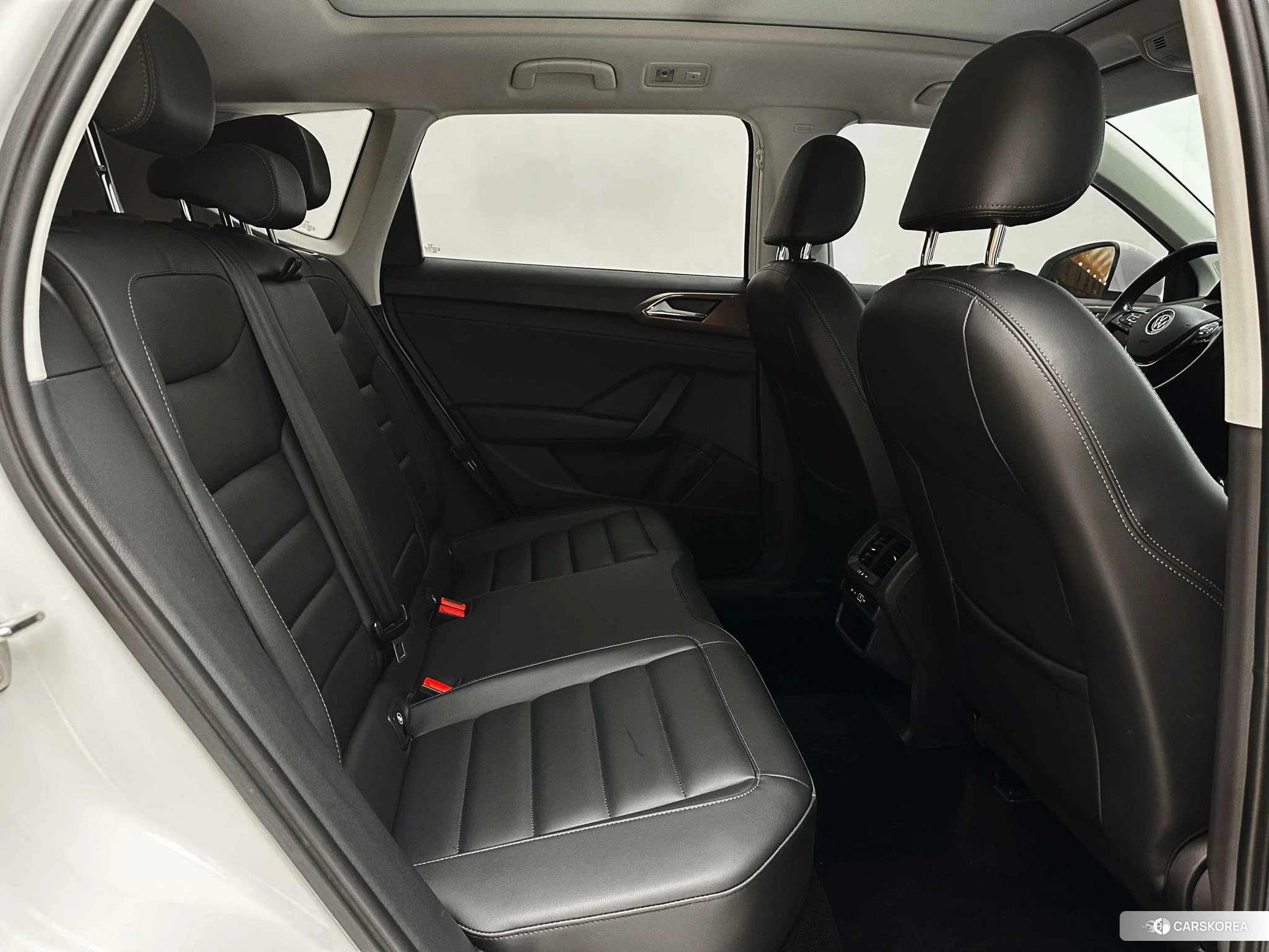 Volkswagen Tharu id 4473500 из Китая 17
