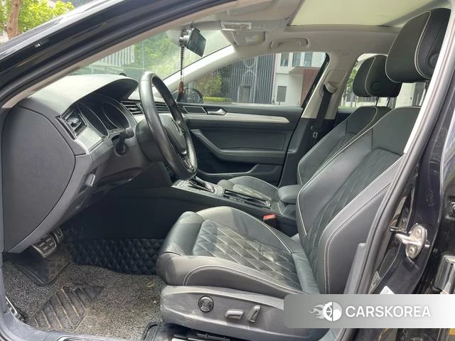 Volkswagen Magotan PHEV 2021 Черный из Китая, фото 3