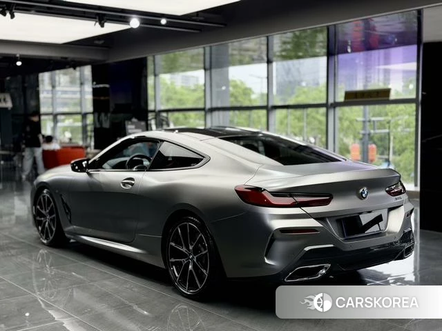 BMW 8 series 2021 Серебристо-серый из Китая, фото 4
