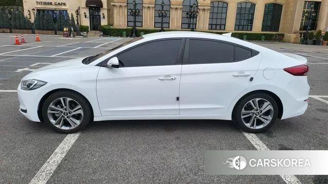 Hyundai Avante AD id 3485023 из Кореи 10