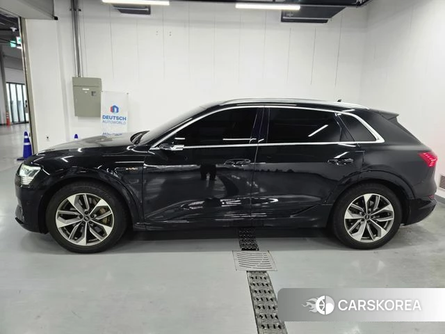 Audi e-Tron id 4624802 из Кореи 8