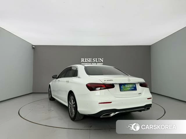 Mercedes-Benz E-class id 4256023 из Китая 9