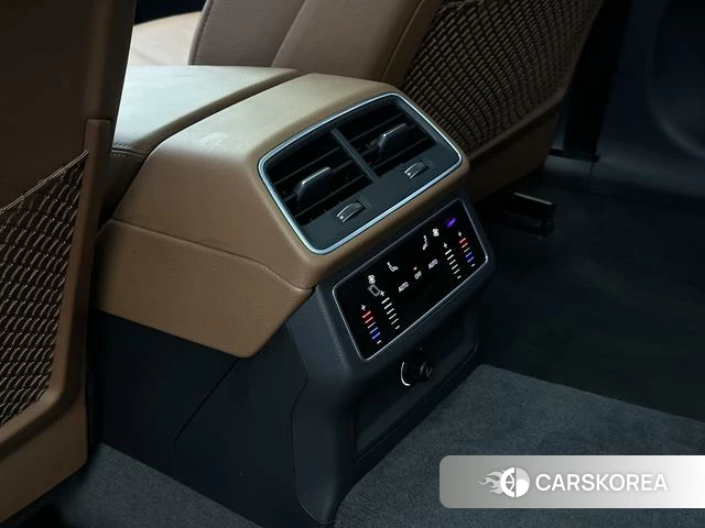 Audi A6L id 4301557 из Китая 16