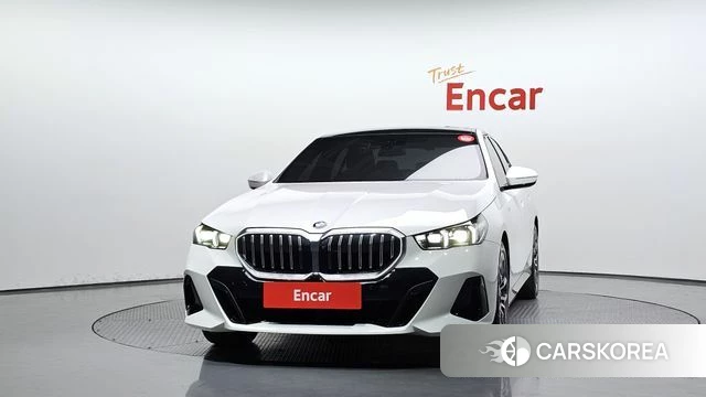 BMW 5 Series (G60) id 4870710 из Кореи 13