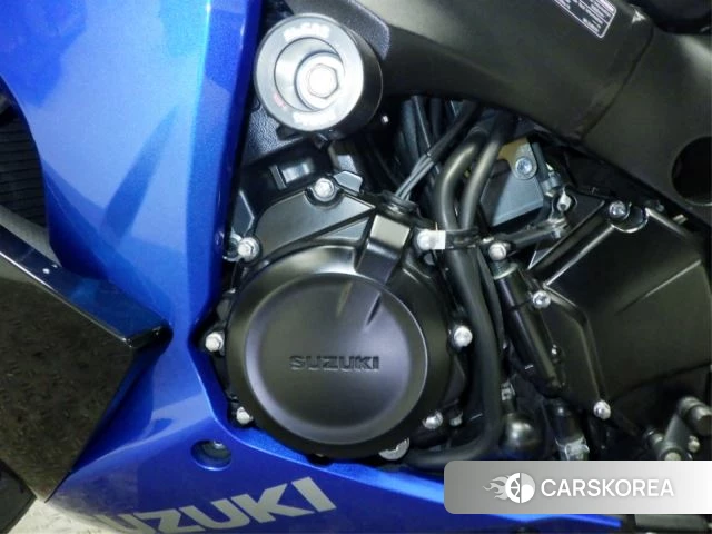 Engine photo