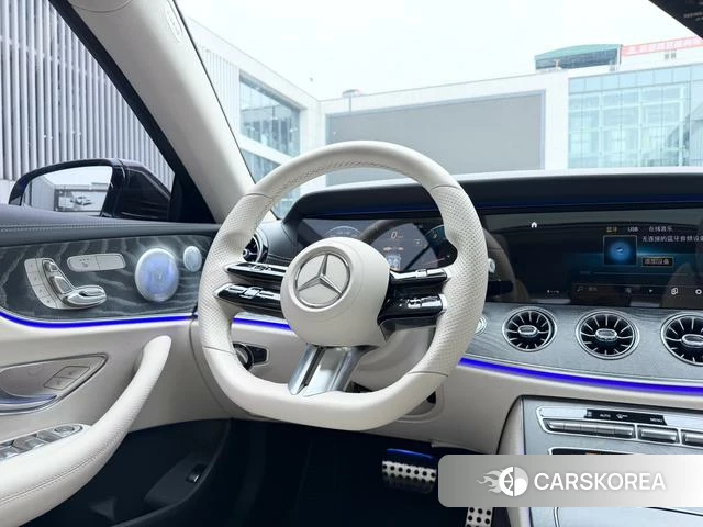 Mercedes-Benz E-class (imported) 2022 Коричневый из Китая, фото 3