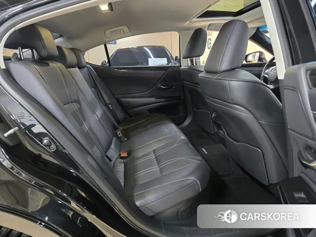 Lexus ES300h 7th generation id 3385007 из Кореи 13