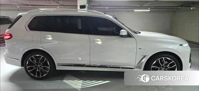 BMW X7 (G07) 2026 Белый из Кореи, фото 3