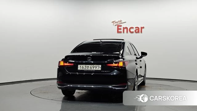Lexus ES300h 7th generation id 4527745 из Кореи 23