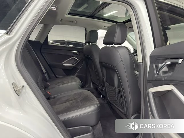 Audi Q3 id 3890552 из Китая 13