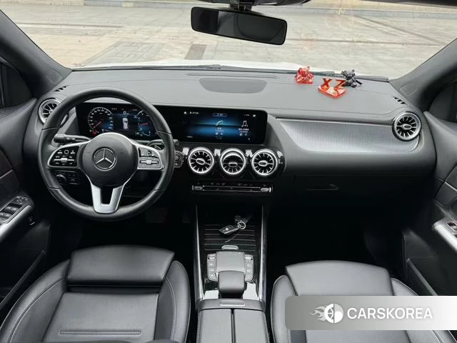 Mercedes-Benz GLA 2021 Белый из Китая, фото 4