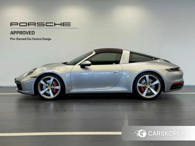 Porsche 911(992) id 4280322 из Кореи 13