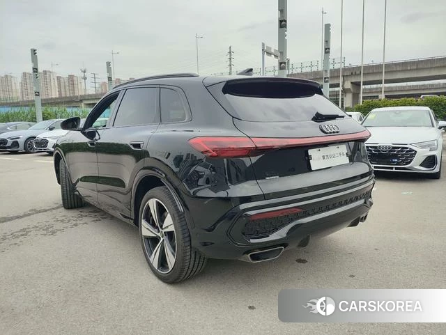 Audi Q5L id 4198918 из Китая 7