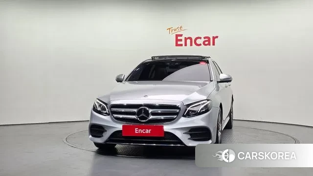 Mercedes-Benz E-Class W213 id 3713392 из Кореи 13