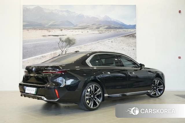 BMW i7 id 4273150 из Китая 14