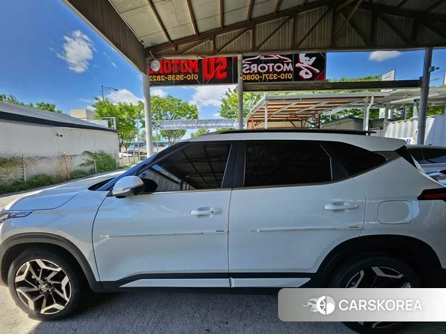 Kia The New Seltos 2023 Белый из Кореи, фото 4