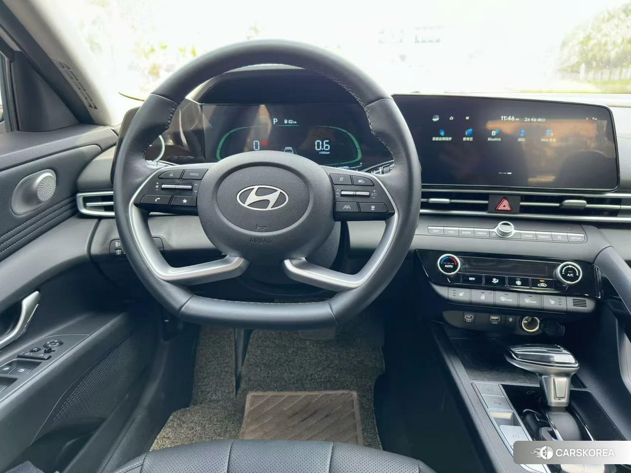 Hyundai Elantra 2023 Белый из Китая, фото 5