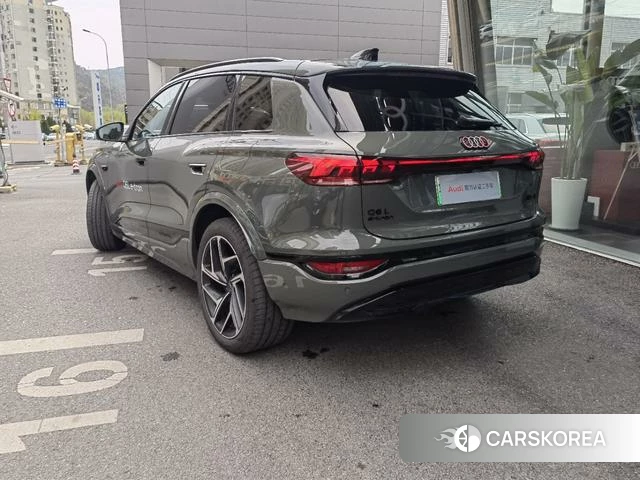 Audi Q6L e-tron 2025 Зеленый из Китая, фото 3