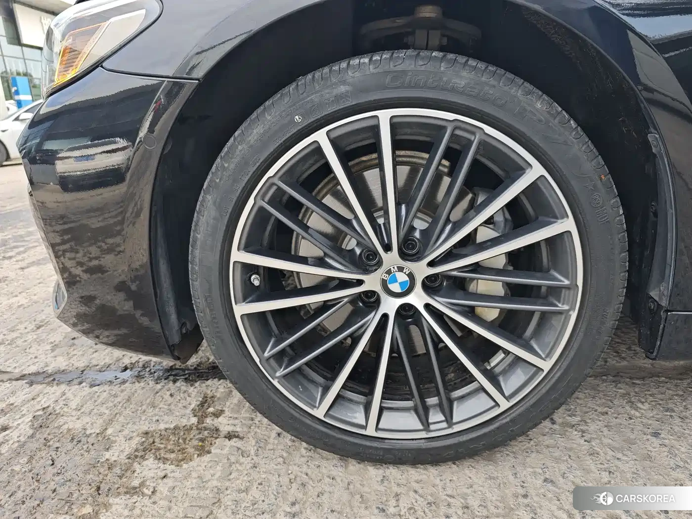 BMW 5 series 2023 Черный из Китая, фото 3