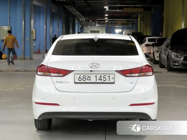 Hyundai Avante AD id 3861626 из Кореи 13