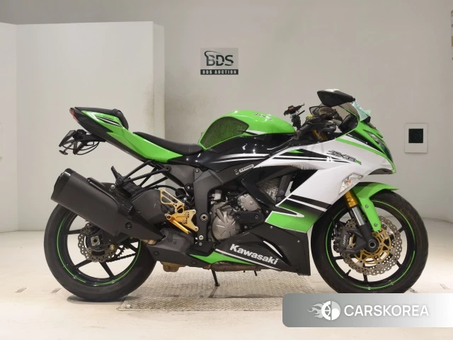 Kawasaki ZX-6R NINJA ABS 2015 из Японии, фото 2