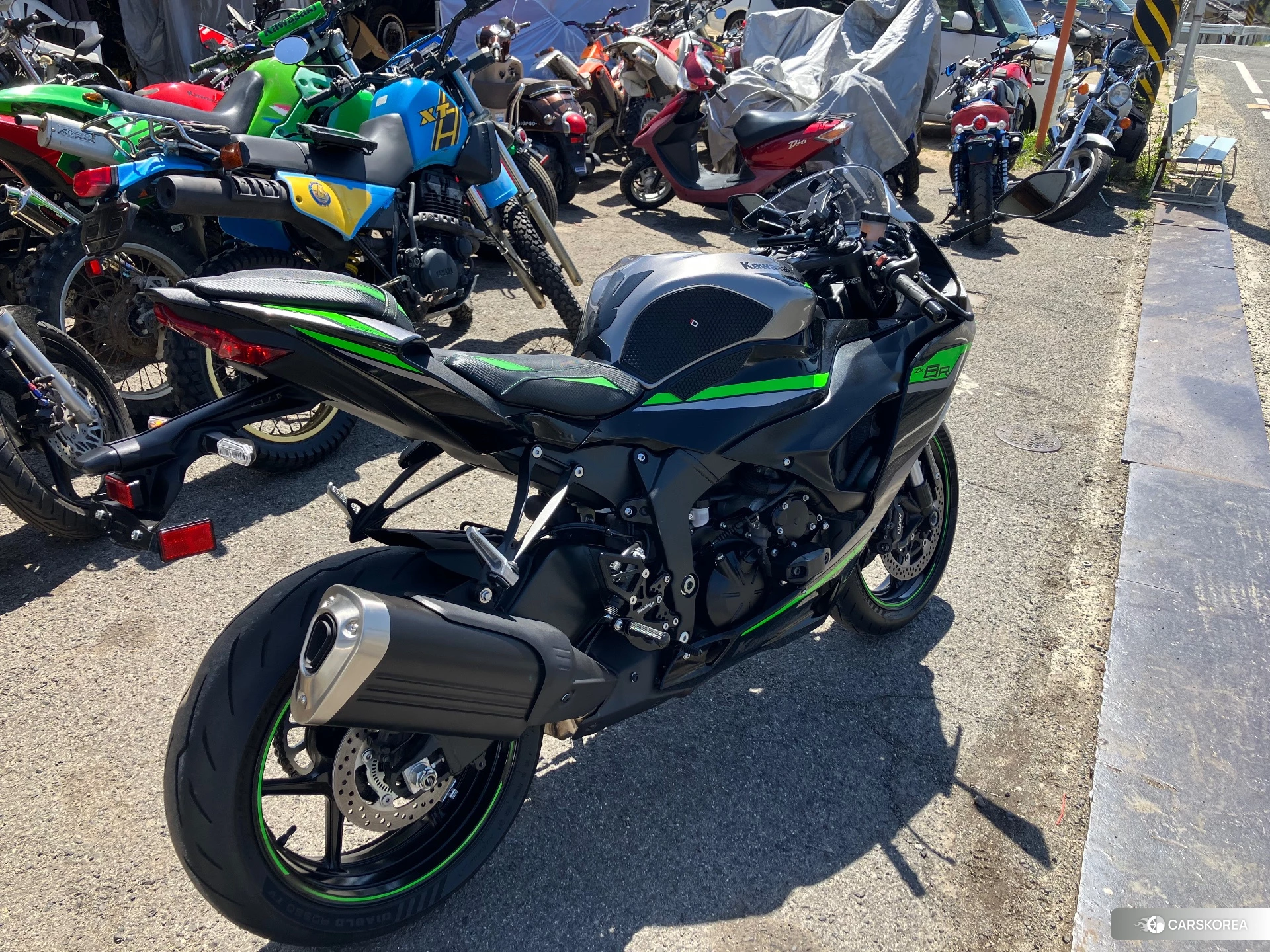 Kawasaki NINJA ZX-6R 2024 из Японии, фото 2