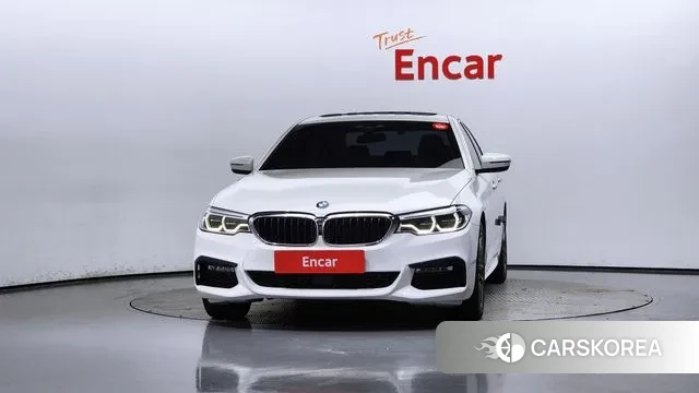 BMW 5 Series (G30) id 3203886 из Кореи 13