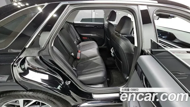 Hyundai Grandeur (GN7) id 2639406 из Кореи 13