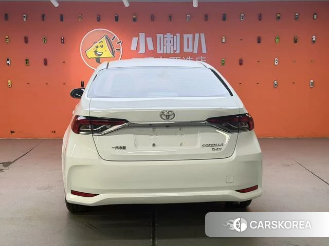 Toyota Corolla id 4258957 из Китая 8