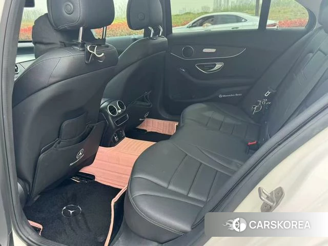 Mercedes-Benz Class C 2021 Белый из Китая, фото 3