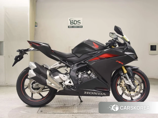 Проданный Honda CBR250RR ABS 2017 из Японии