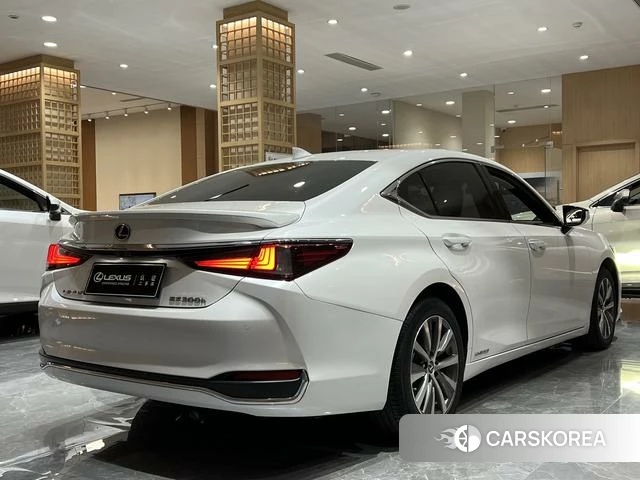 Lexus ES id 4213465 из Китая 11
