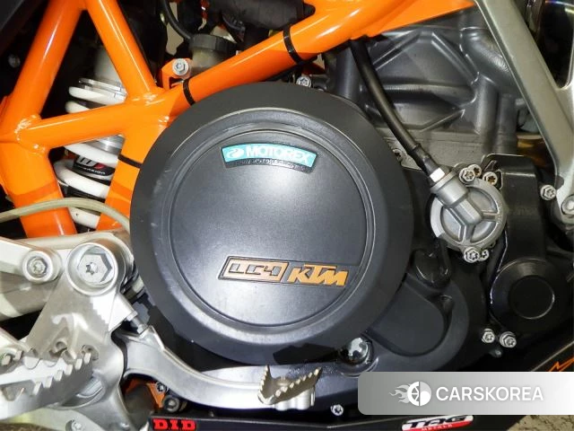 Engine photo