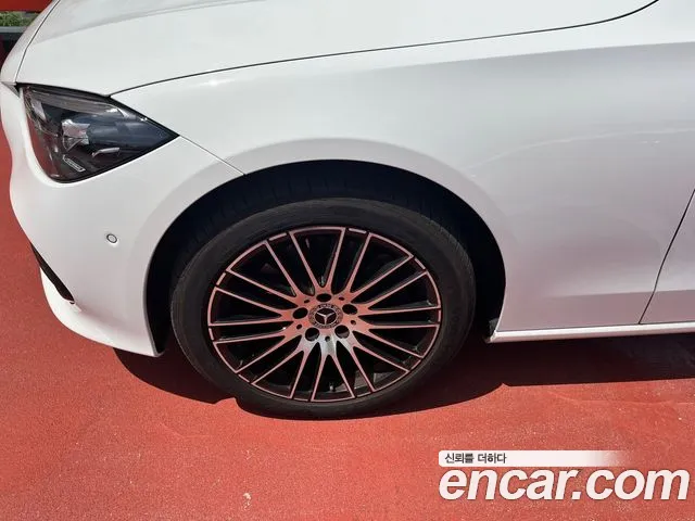 Mercedes-Benz C-Class W206 2024 Белый из Кореи, фото 5