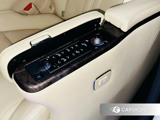 Toyota Elfa id 4358889 из Китая 14