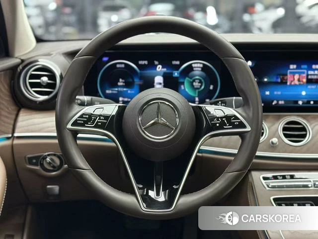 Mercedes-Benz E-class id 4299514 из Китая 8