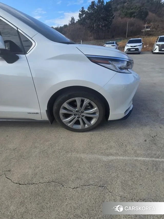 Toyota Sienna 4th Generation 2021 Белый из Кореи, фото 5