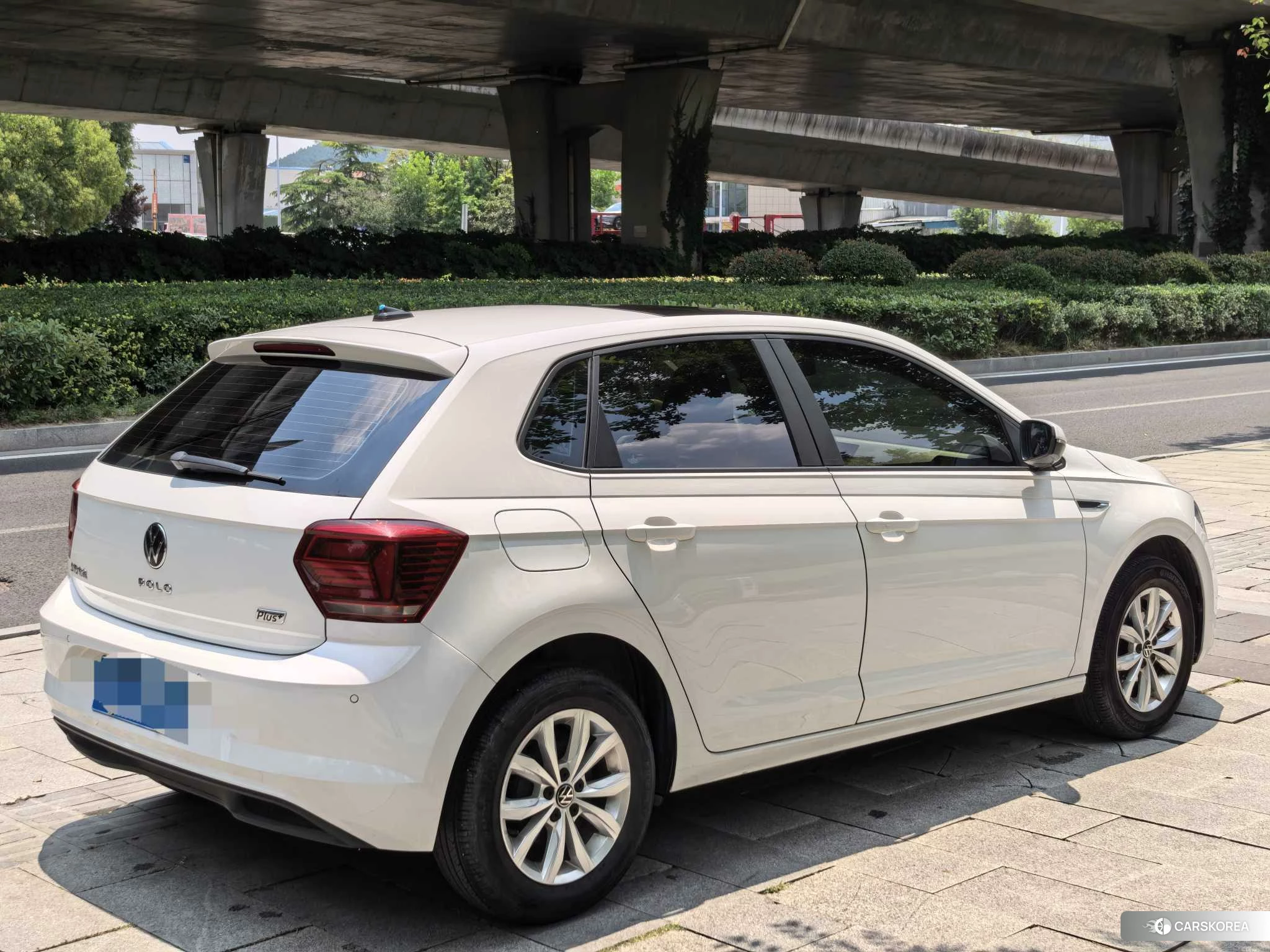 Volkswagen Polo 2021 Белый из Китая, фото 3