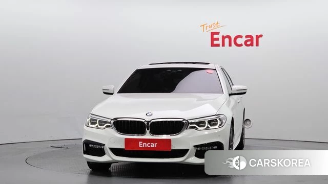BMW 5 Series (G30) id 4331599 из Кореи 13