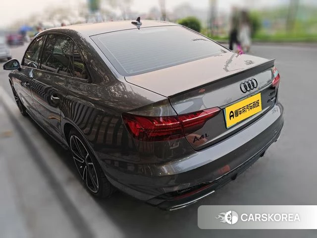 Audi A4L 2024 Темно-серый из Китая, фото 3