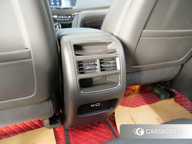 Cadillac XT5 id 4235741 из Китая 14