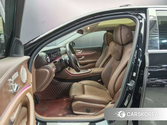 Mercedes-Benz E-class id 4260863 из Китая 8
