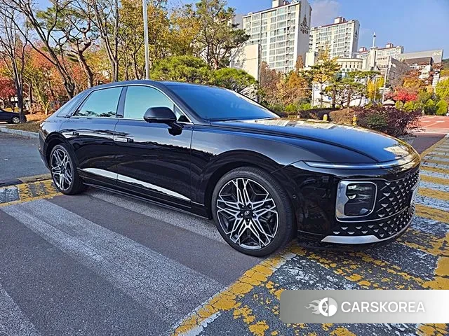 Hyundai Grandeur (GN7) id 3388459 из Кореи 13