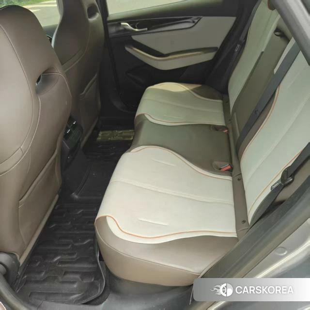 BYD Qin PLUS DM 2023 Серебристо-серый из Китая, фото 3