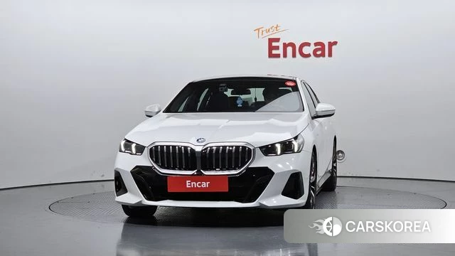 BMW 5 Series (G60) id 4752604 из Кореи 23