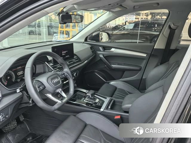 Audi Q5L 2023 Черный из Китая, фото 4