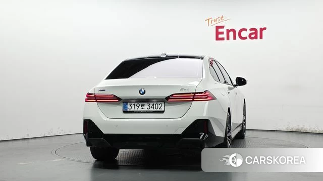 BMW 5 Series (G60) id 4493575 из Кореи 23