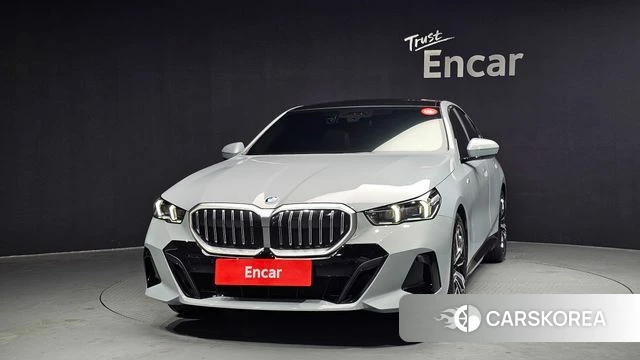 BMW 5 Series (G60) id 3805431 из Кореи 13