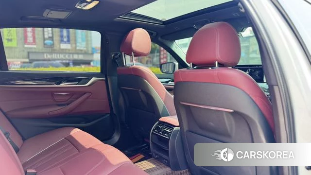 BMW 5 series 2023 Белый из Китая, фото 6