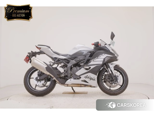 Kawasaki ZX-4R SE 2025 из Японии